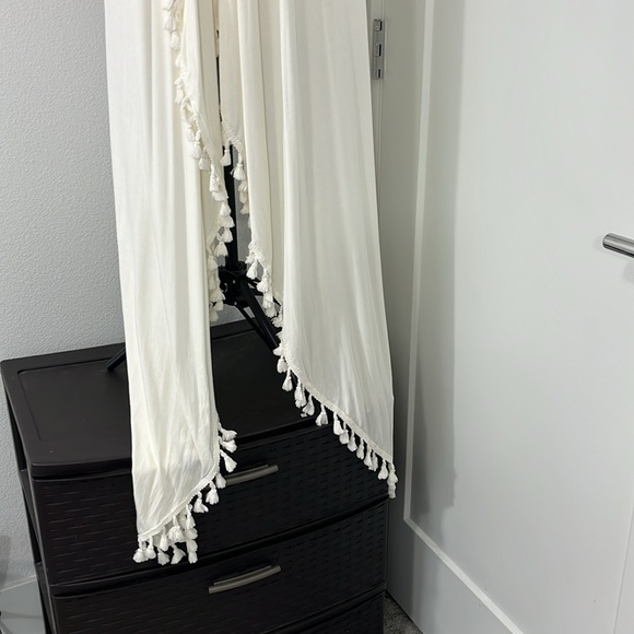 New POL Medium Ivory White Sleeveless Boho Long Duster Kimono Top w/Tassels - Picture 5 of 15